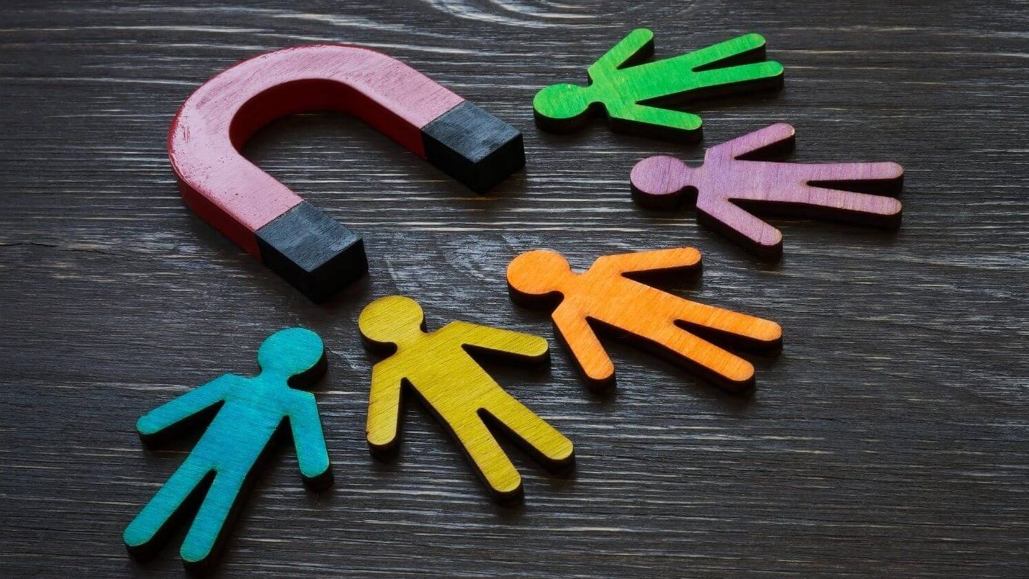 הדמיה של כוח משיכה שמייצגת נאמנות והתחייבות לעסק